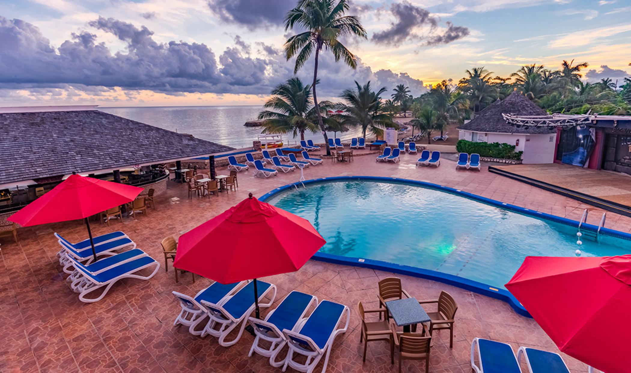 Royal Decameron Club Caribbean Resort Runaway Bay Exterior foto